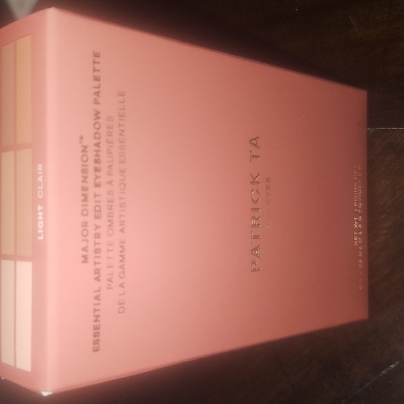 PATRICK TA Major Dimension Essential Artistry Edit Eyeshadow Palette - Picture 2 of 6